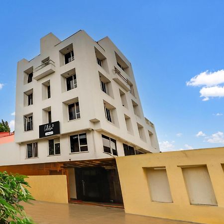 Super Collection O Ashram Road Near Sardar Bridge Formerly Hotel Apple Inn Ahmedabad Buitenkant foto